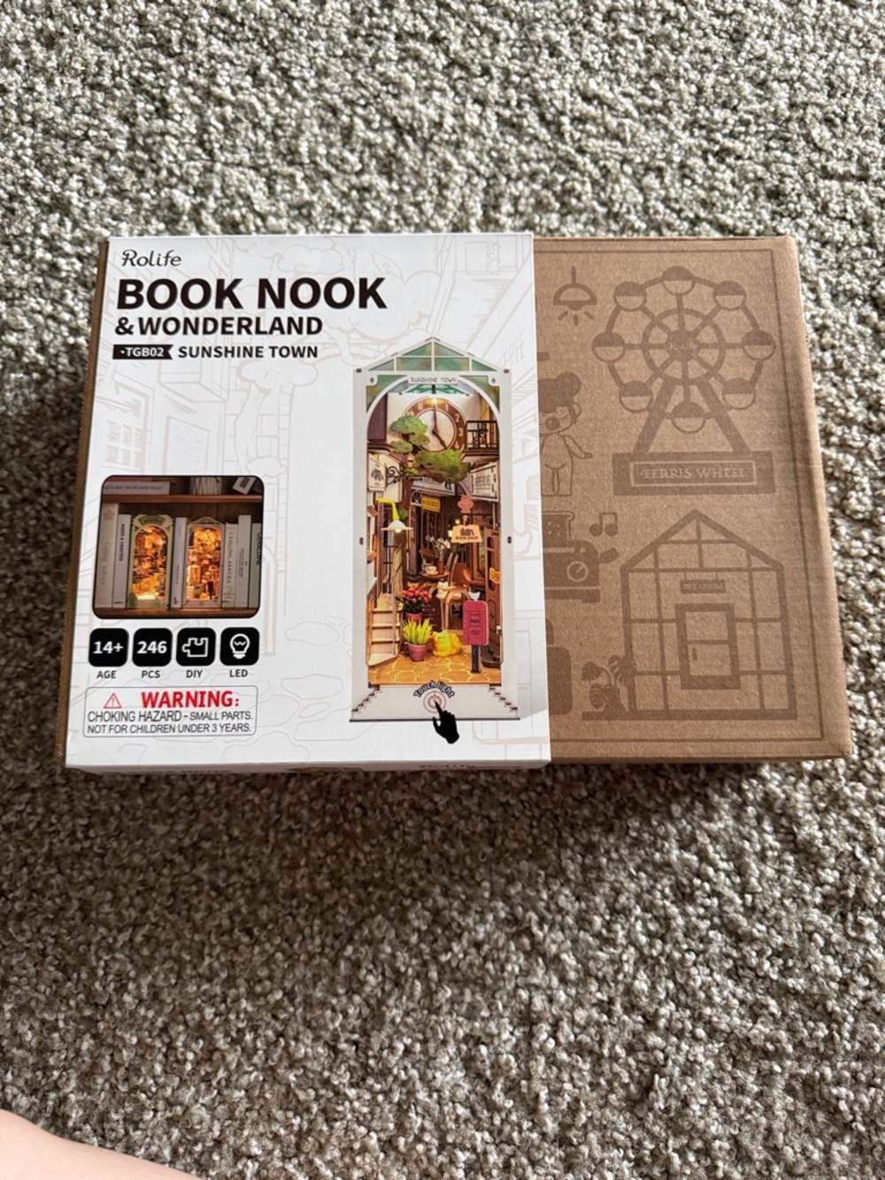 Rolife Book Nook & Wonderland - Sunshine Town - White & Brown